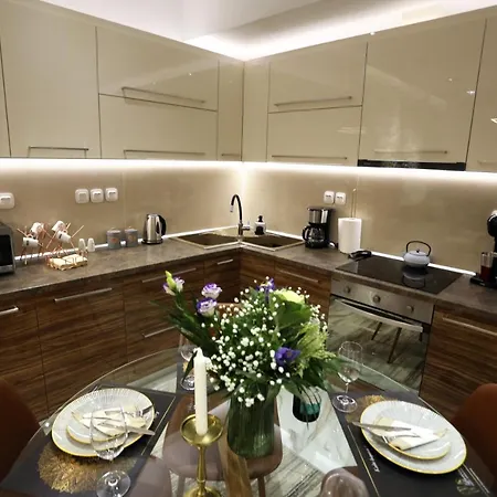La Luxury Stelve Lárisza