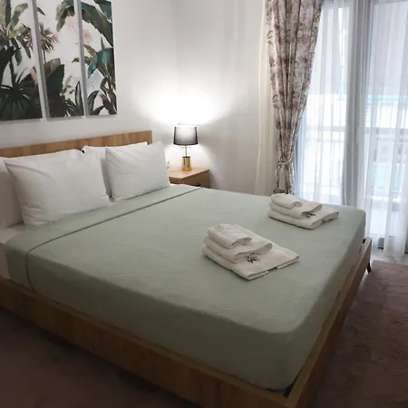 La Luxury Stelve Apartament Larissa