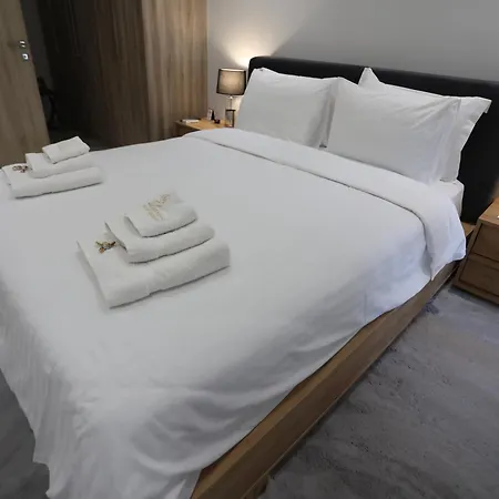 La Luxury Stelve