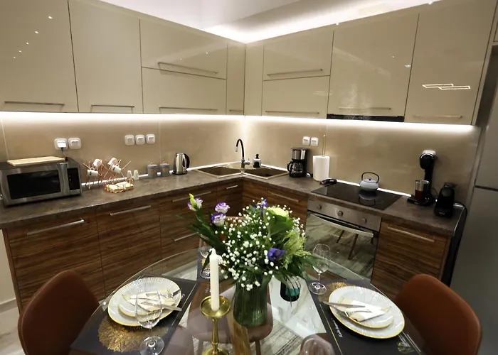 La Luxury Stelve 拉里萨