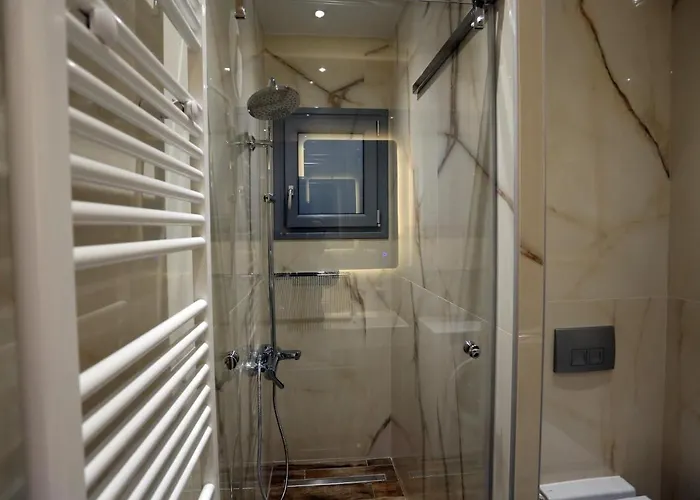 La Luxury Stelve 拉里萨